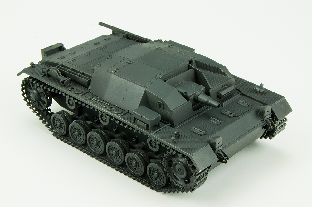 Taller: StuG III Ausf B, Tamiya 1/48, Pintura (1) Imprimación, por Francisco L. Vidal