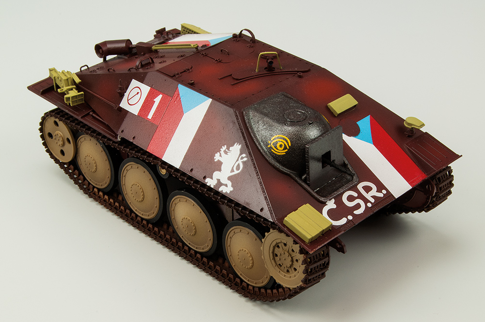 Taller: Jagdpanzer 38(t) Hetzer “Prague 1945”, Academy 1/35, Pintura (1), por Francisco L. Vidal