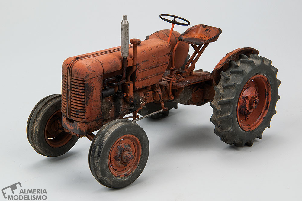 Taller: Tractor «Case Vai», Thunder Models 1/35, Pintura (1), por Fco. José Pinos